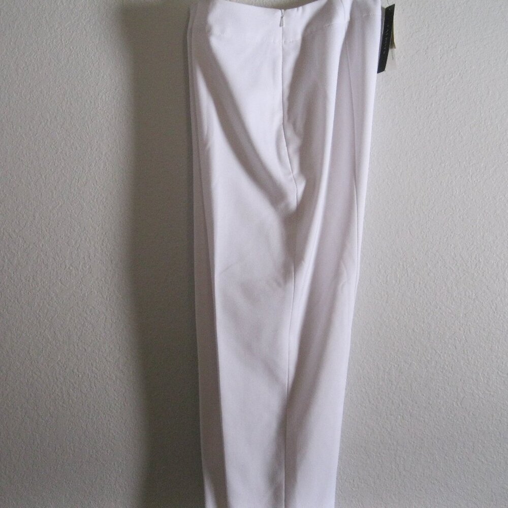 Talbots Petites Pants.  Size 2P.  White. New with Tags.